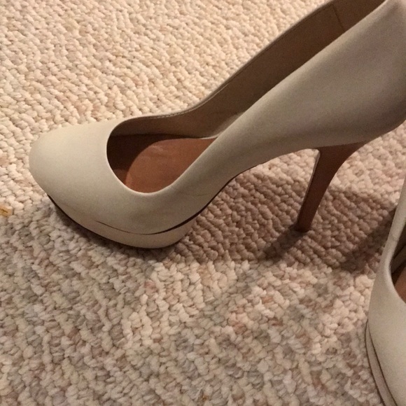 ALDO white platform Pump - Picture 2 of 3